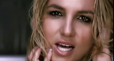 phim sex chị em họ Charlotte Sartre được fucked bởi một anh chàng sex moi hay da đen.